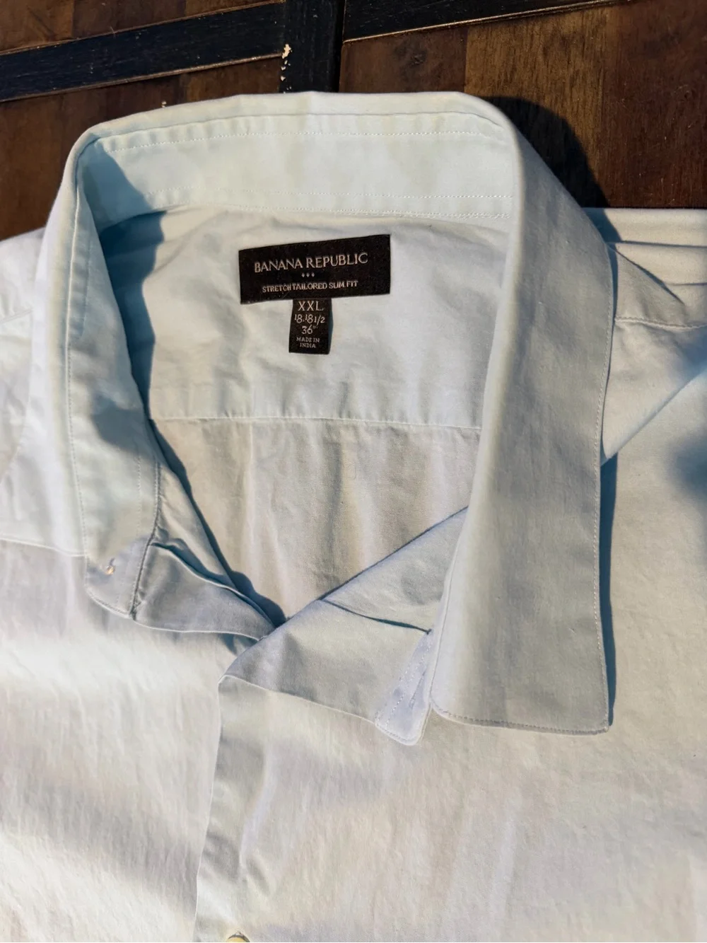Banana Republic Men's Pale Blue Dress Shirt - Point Collar Button-Up